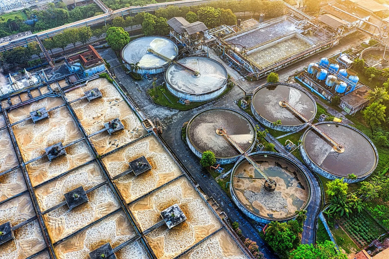 Mii de bucureșteni vor rămâne fără apă caldă în următoarele săptămâni