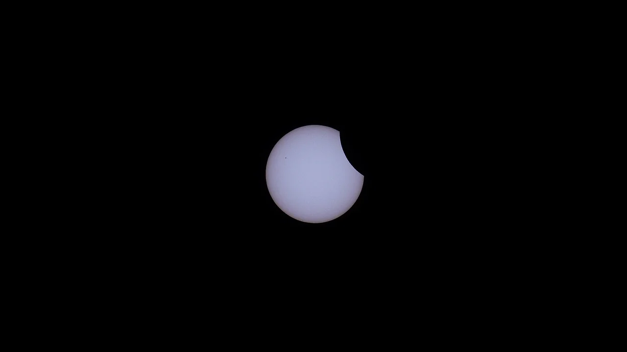 Eclipsa parțială de Soare din 2026, vizibilă în vestul și nord-vestul României