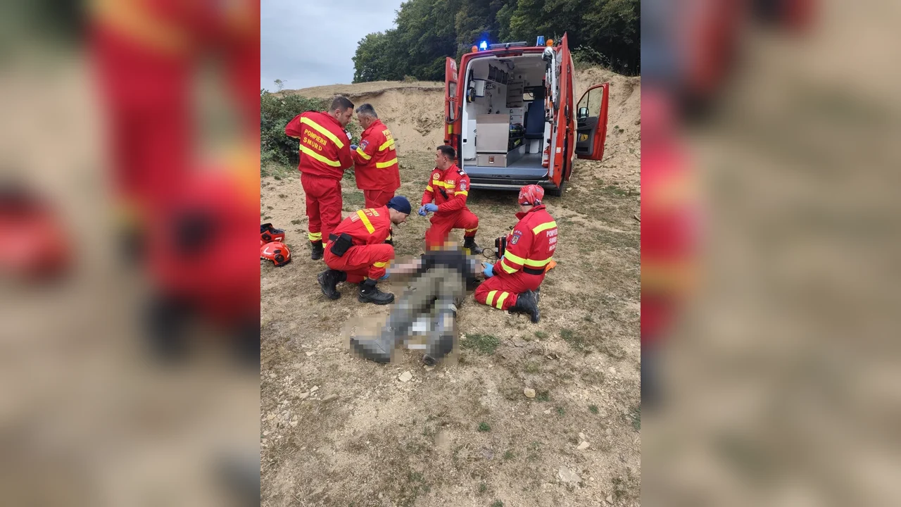 Motociclist rănit la Romos, transportat cu elicopterul SMURD